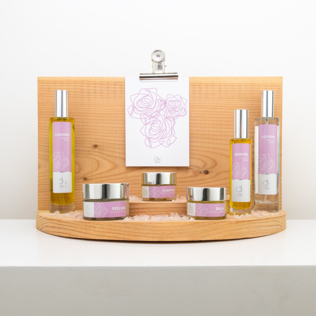 Display: Chi Essential Cosmetics